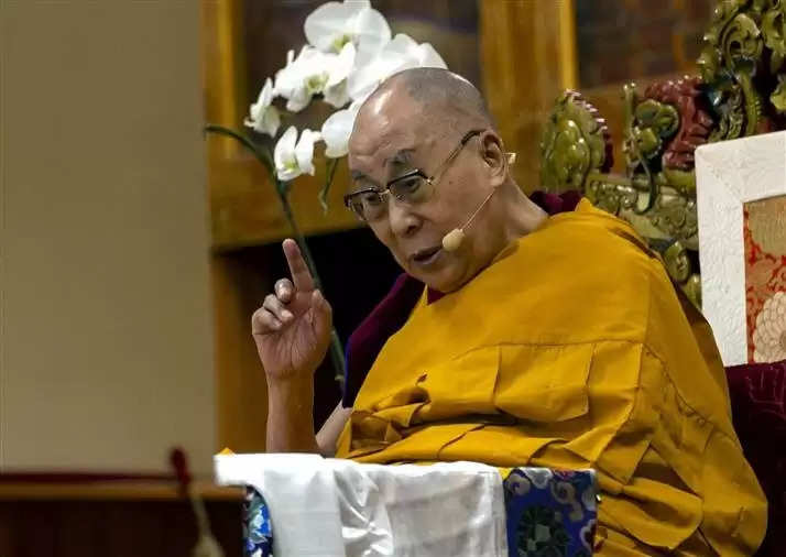 Buddhism Spiritual leader Dalai Lama reached Bodhgaya today and his stay is in Tibetan temple