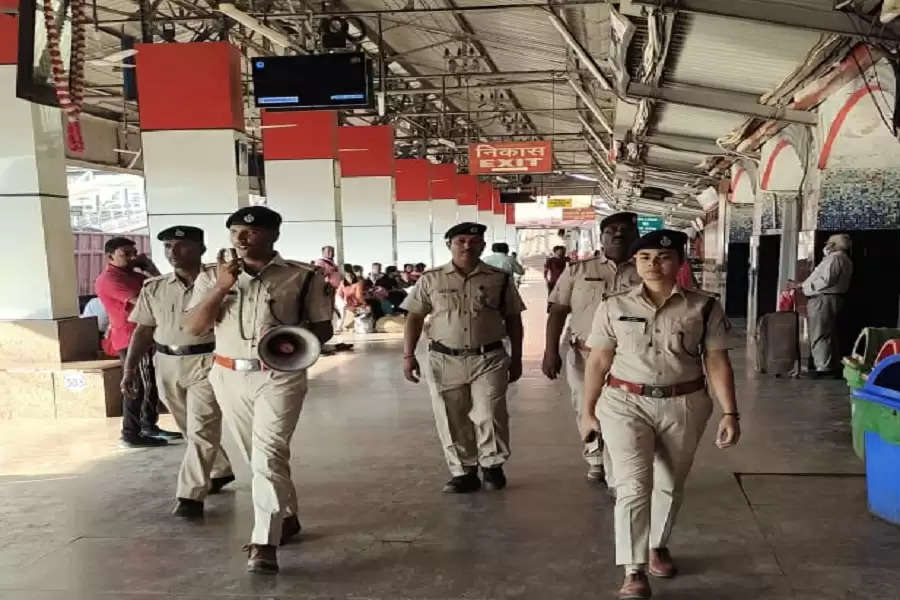 RPF, Gaya conducted Awareness campaign for passengers at different locations as well as all railway platforms. 