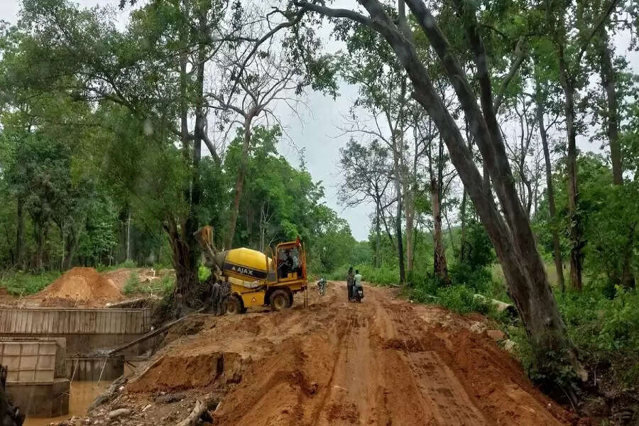 Story from Odisha: Stretching the limits to pave an all-weather road in Maoist-hit Chhattisgarh