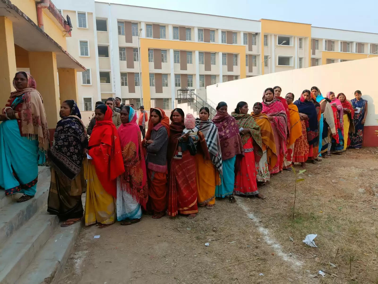 Barring some confusion in Gaya's Khijarsarai, 8 arrested, polling ends peacefully in Gaya