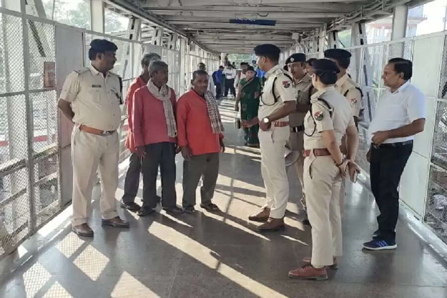 RPF, Gaya conducted Awareness campaign for passengers at different locations as well as all railway platforms. 